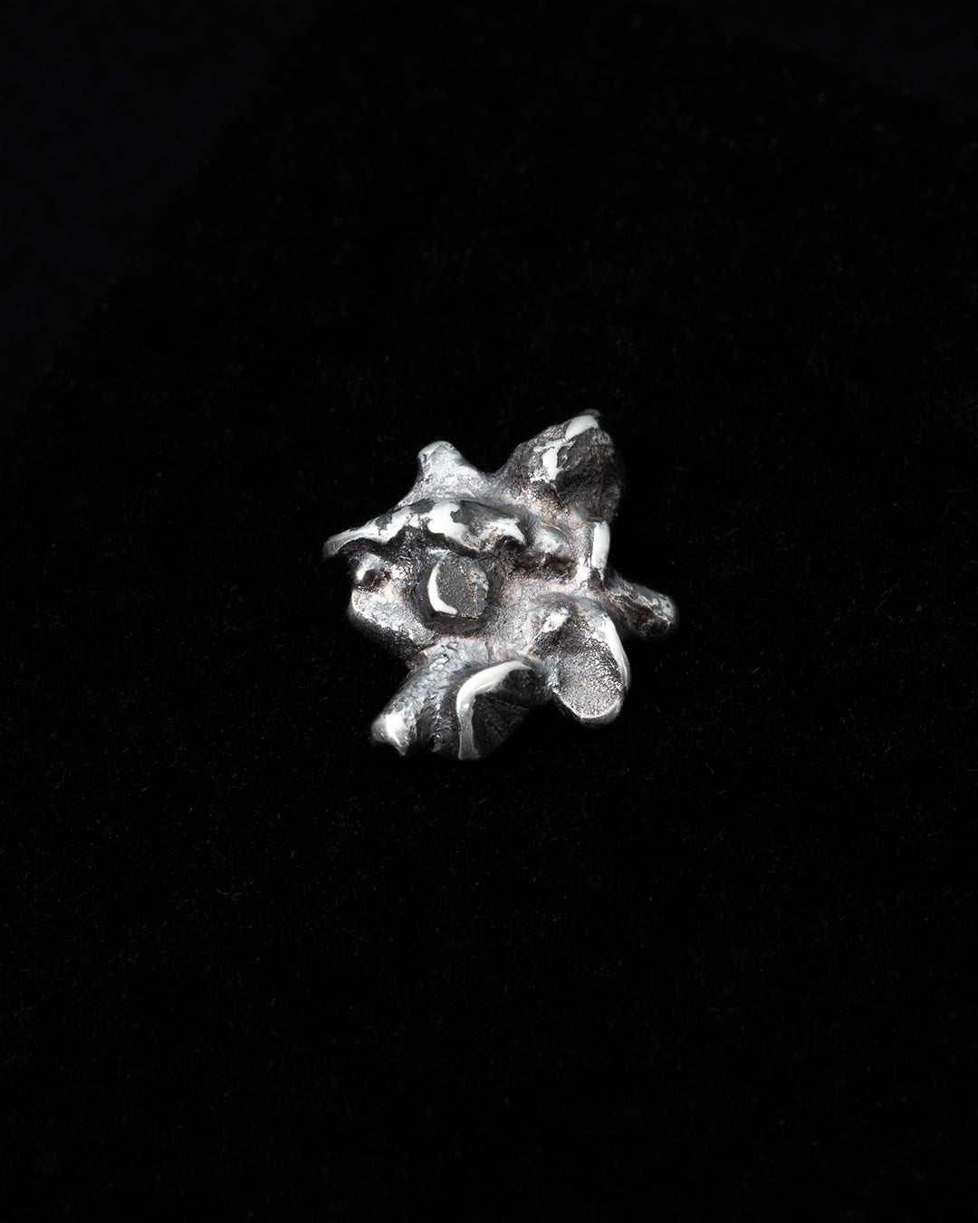 Renewal Earring - stud #6 (single)