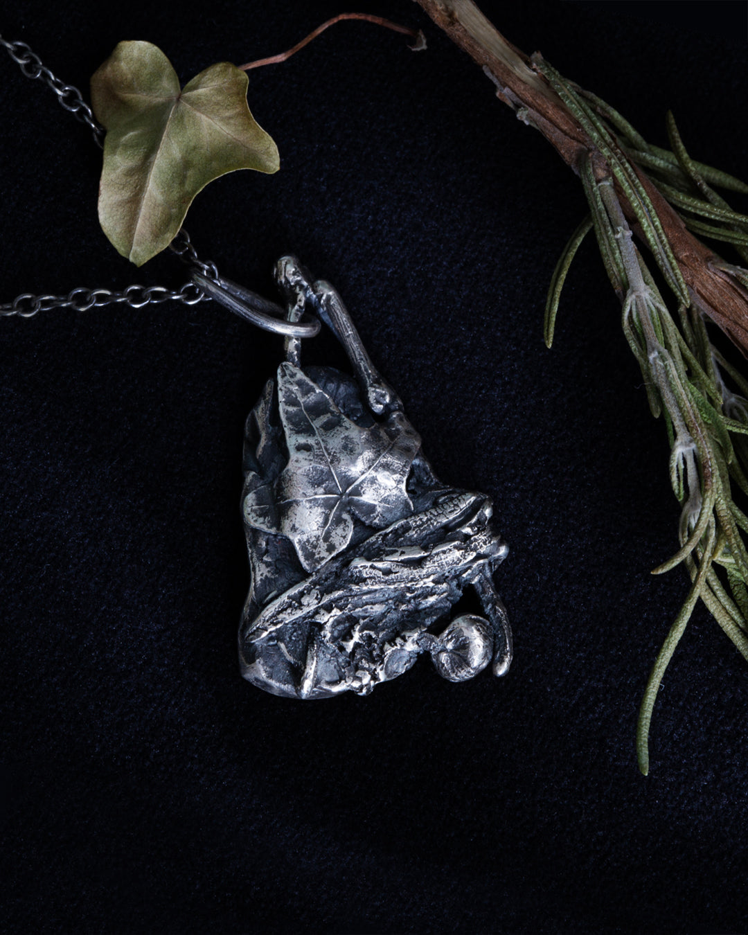 Herbal Remnants - Pendant 4