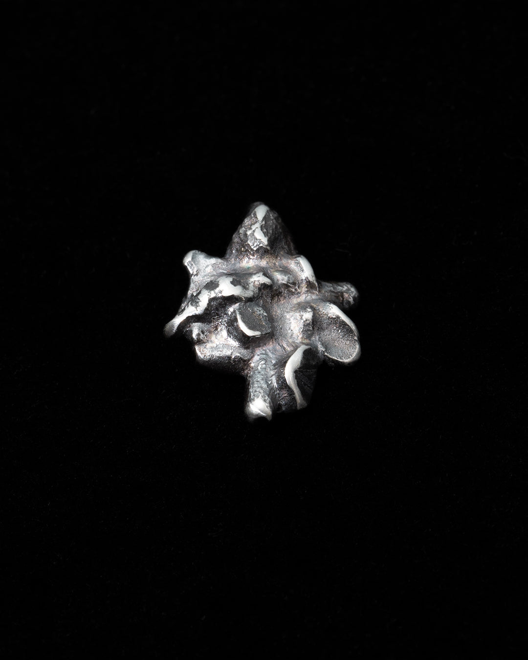 Renewal Earring - stud #6 (single)